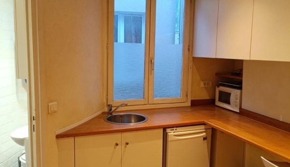 Logement étudiant Location Studio Vide Paris 06ème arrondissement (75006)