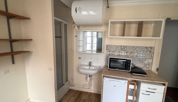 Logement �tudiant Studio &agrave; Paris 07�me arrondissement (75007)