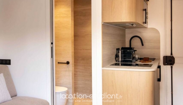 Logement étudiant Studio &agrave; Paris 08ème arrondissement (75008)