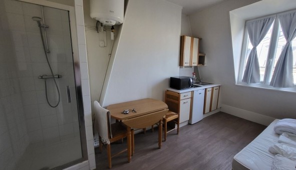 Logement �tudiant Studio &agrave; Paris 08�me arrondissement (75008)