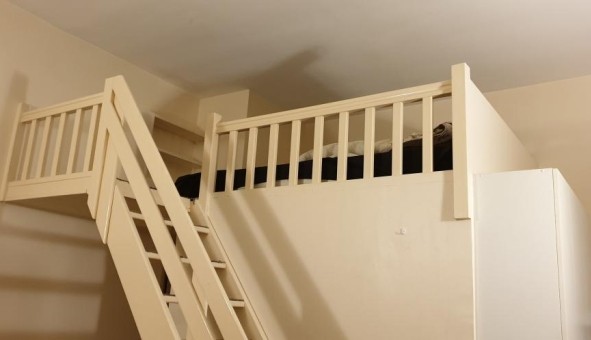 Logement �tudiant Studio &agrave; Paris 09�me arrondissement (75009)