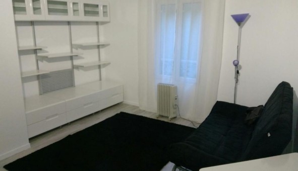 Logement tudiant Studio à Paris 10me arrondissement (75010)