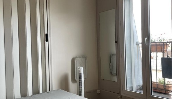 Logement tudiant Location Studio Vide Paris 10me arrondissement (75010)