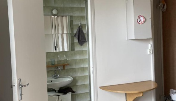 Logement tudiant Studio à Paris 10me arrondissement (75010)