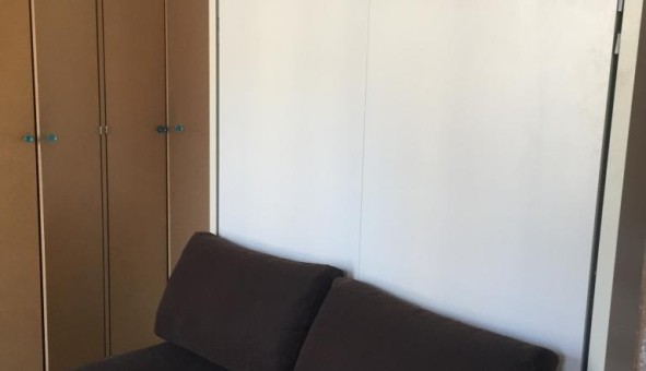 Logement tudiant Studio à Paris 10me arrondissement (75010)