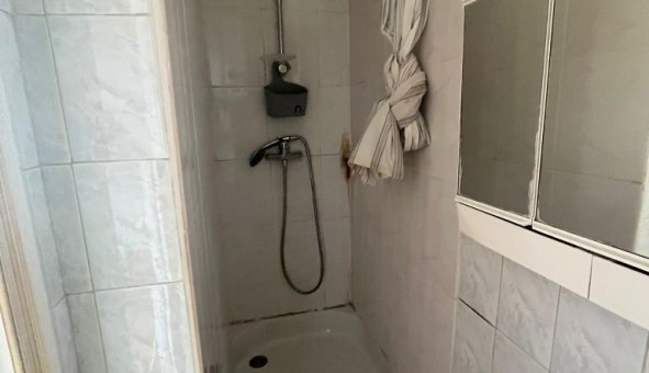 Logement tudiant Studio à Paris 10me arrondissement (75010)