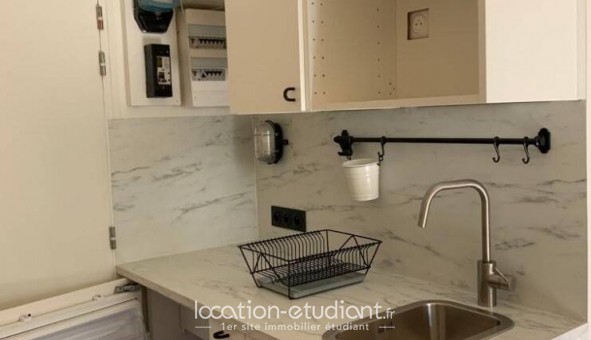 Logement �tudiant Studio &agrave; Paris 10�me arrondissement (75010)