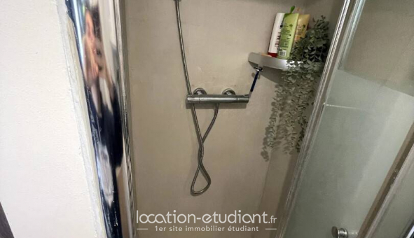 Logement �tudiant Studio &agrave; Paris 10�me arrondissement (75010)