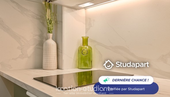 Logement �tudiant Studio &agrave; Paris 10�me arrondissement (75010)