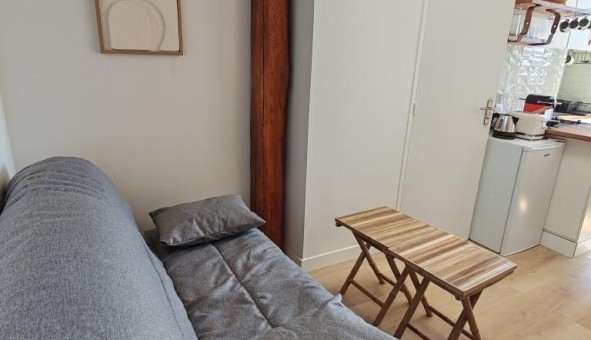 Logement �tudiant Studio &agrave; Paris 10�me arrondissement (75010)