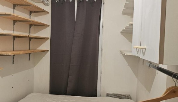 Logement �tudiant Studio &agrave; Paris 10�me arrondissement (75010)