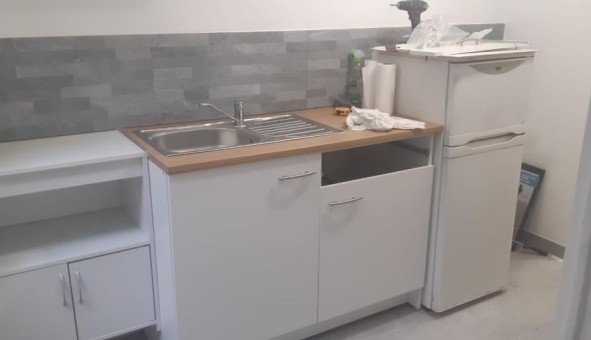 Logement �tudiant Location Studio Vide Paris 10�me arrondissement (75010)