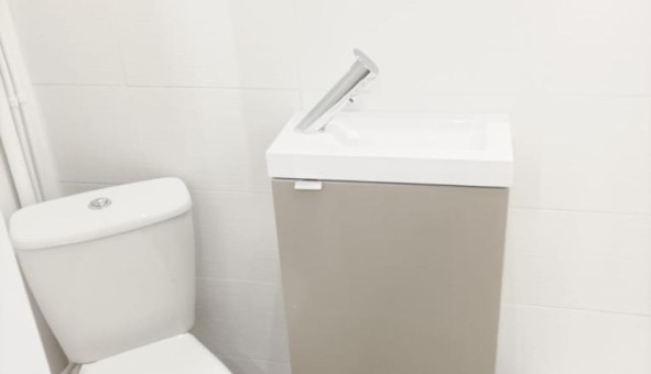 Logement �tudiant Studio &agrave; Paris 10�me arrondissement (75010)