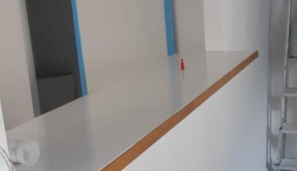 Logement �tudiant Studio &agrave; Paris 10�me arrondissement (75010)