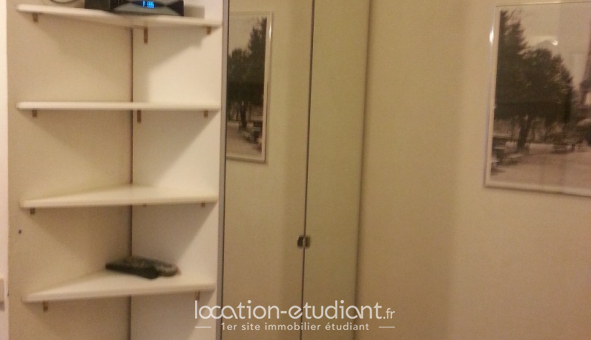 Logement �tudiant Studio &agrave; Paris 10�me arrondissement (75010)