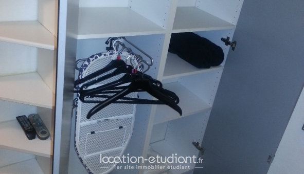 Logement �tudiant Studio &agrave; Paris 10�me arrondissement (75010)