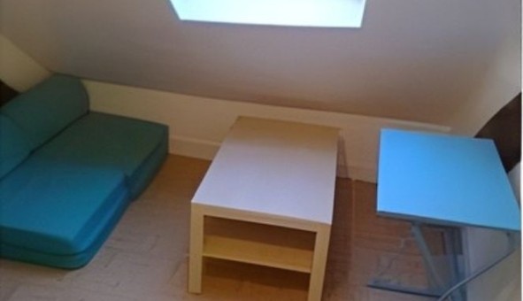 Logement �tudiant Studio &agrave; Paris 10�me arrondissement (75010)