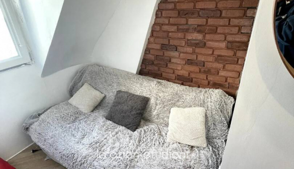 Logement �tudiant Studio &agrave; Paris 10�me arrondissement (75010)