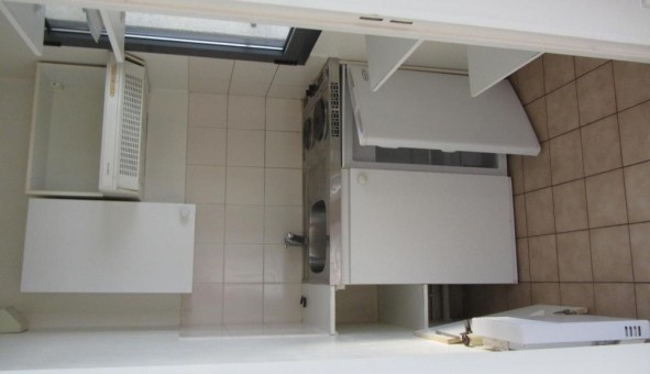 Logement �tudiant Studio &agrave; Paris 10�me arrondissement (75010)