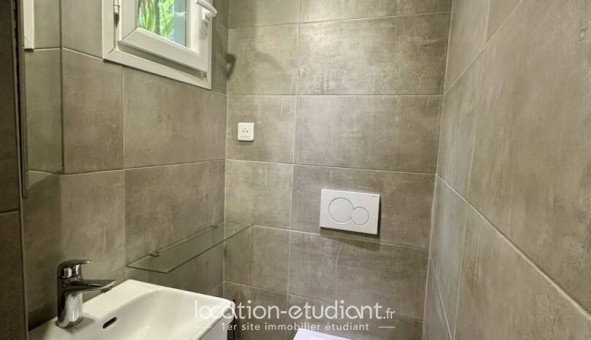Logement �tudiant Studio &agrave; Paris 10�me arrondissement (75010)