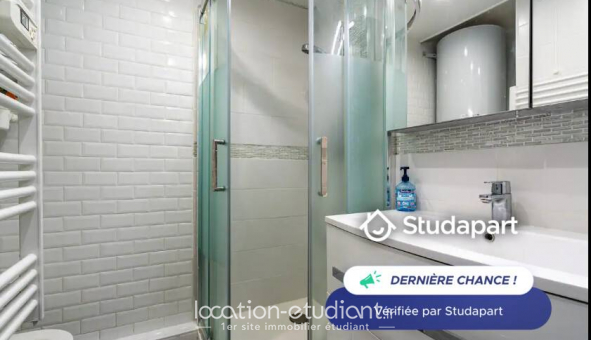 Logement �tudiant Studio &agrave; Paris 10�me arrondissement (75010)