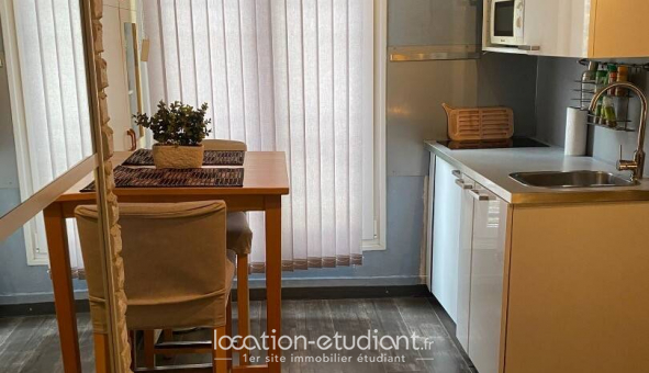 Logement �tudiant Studio &agrave; Paris 10�me arrondissement (75010)