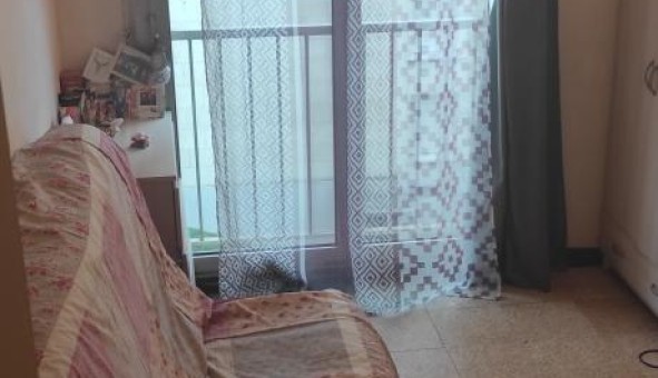 Logement �tudiant Studio &agrave; Paris 10�me arrondissement (75010)