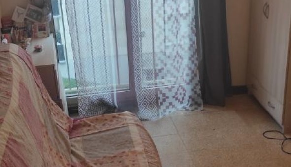 Logement �tudiant Studio &agrave; Paris 10�me arrondissement (75010)