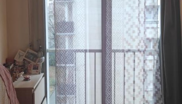 Logement �tudiant Studio &agrave; Paris 10�me arrondissement (75010)