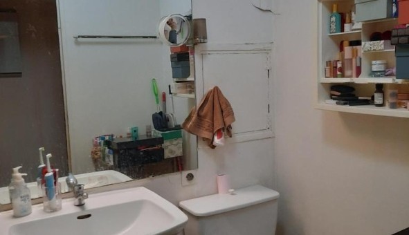 Logement �tudiant Studio &agrave; Paris 10�me arrondissement (75010)