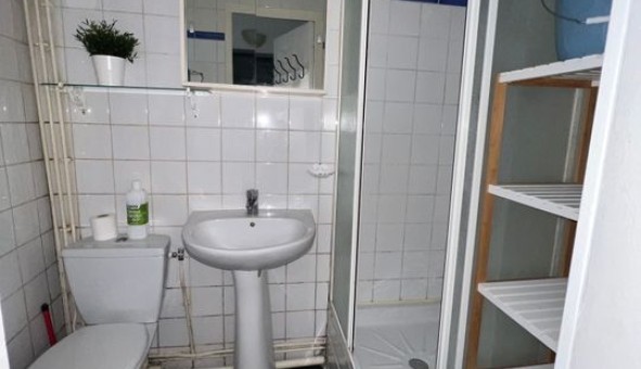 Logement �tudiant Studio &agrave; Paris 10�me arrondissement (75010)