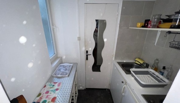 Logement �tudiant Studio &agrave; Paris 10�me arrondissement (75010)