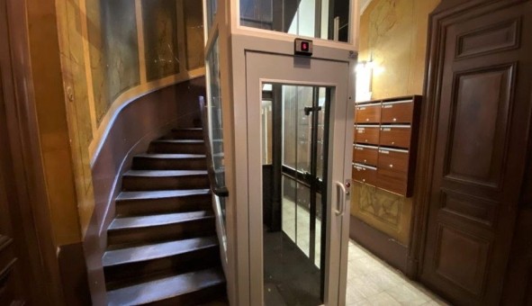 Logement �tudiant Studio &agrave; Paris 10�me arrondissement (75010)