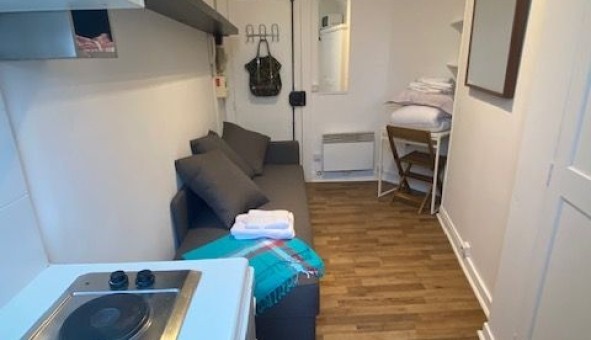 Logement �tudiant Studio &agrave; Paris 10�me arrondissement (75010)