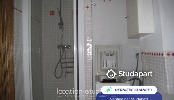 Logement �tudiant Studio &agrave; Paris 10�me arrondissement (75010)