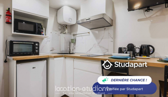 Logement �tudiant Studio &agrave; Paris 10�me arrondissement (75010)