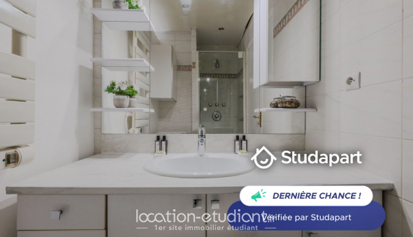 Logement �tudiant Studio &agrave; Paris 10�me arrondissement (75010)