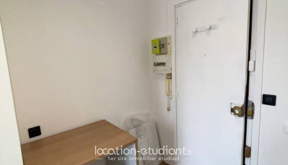 Logement �tudiant Studio &agrave; Paris 10�me arrondissement (75010)