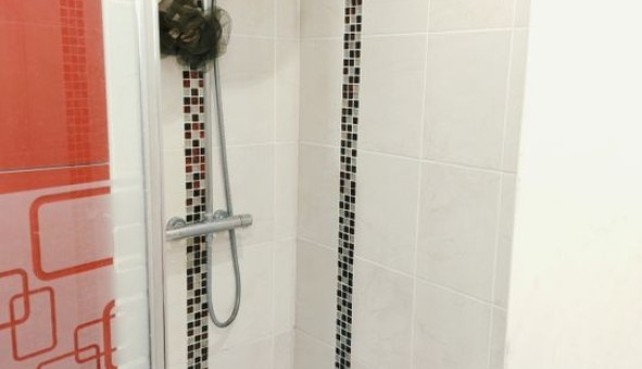 Logement �tudiant Studio &agrave; Paris 10�me arrondissement (75010)