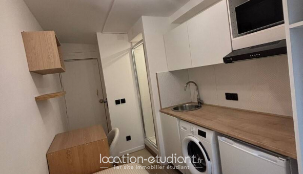 Logement �tudiant Studio &agrave; Paris 10�me arrondissement (75010)