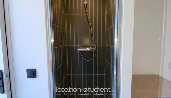 Logement �tudiant Studio &agrave; Paris 10�me arrondissement (75010)