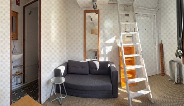 Logement �tudiant Studio &agrave; Paris 10�me arrondissement (75010)