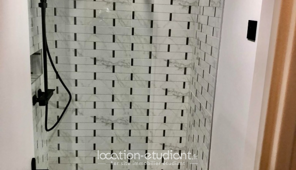 Logement �tudiant Studio &agrave; Paris 10�me arrondissement (75010)