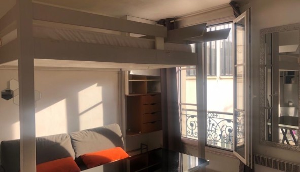 Logement étudiant Location Studio Vide Paris 11ème arrondissement (75011)
