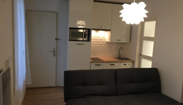 Logement tudiant Location Studio Vide Paris 11me arrondissement (75011)