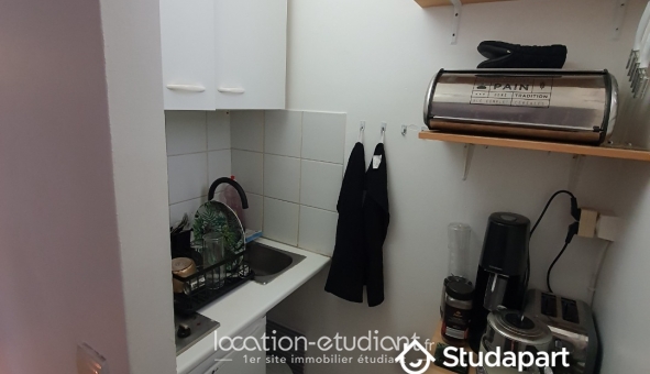 Logement étudiant Studio &agrave; Paris 11ème arrondissement (75011)