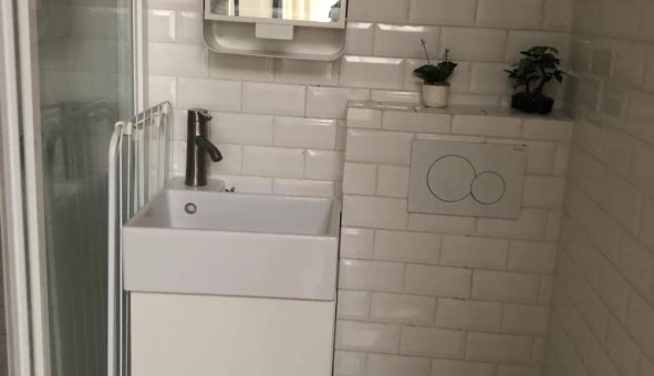 Logement �tudiant Studio &agrave; Paris 11�me arrondissement (75011)