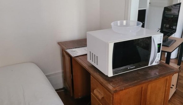Logement �tudiant Studio &agrave; Paris 11�me arrondissement (75011)