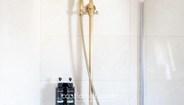 Logement �tudiant Studio &agrave; Paris 11�me arrondissement (75011)