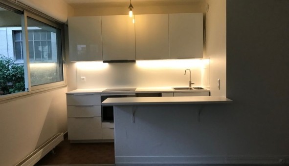 Logement �tudiant Studio &agrave; Paris 11�me arrondissement (75011)